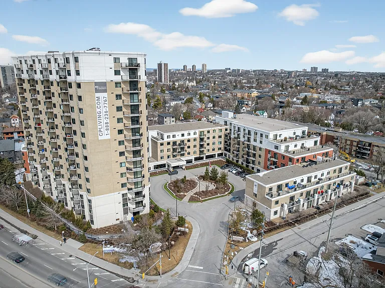 1425 Vanier Pkwy — Photo 20