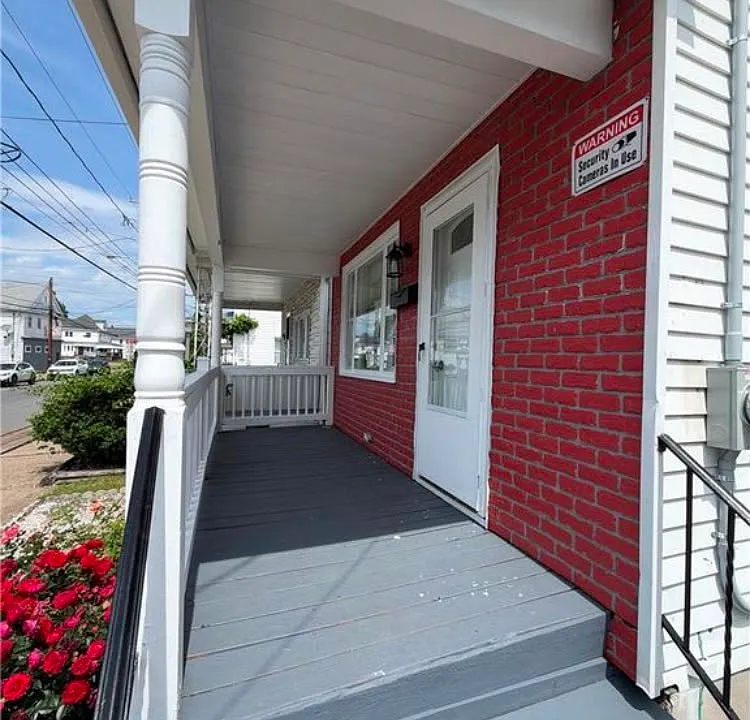 225 Zerby Ave #225