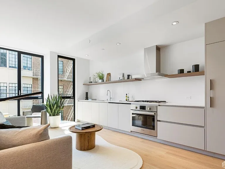 311 Grove St #3 — Photo 1
