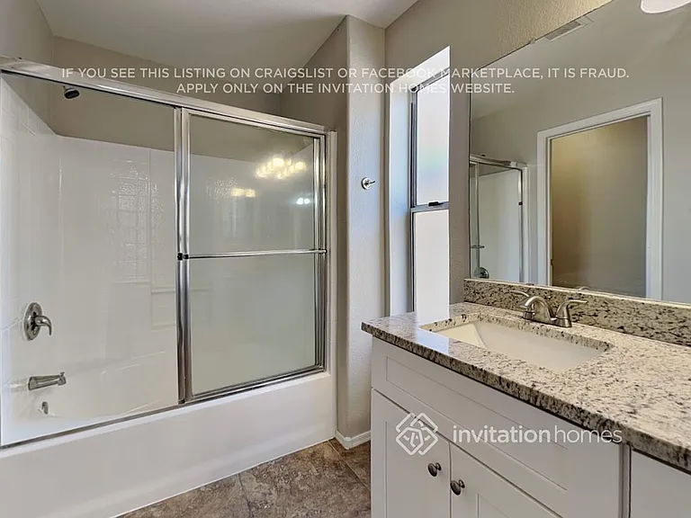 11007 N 59th Dr — Photo 12