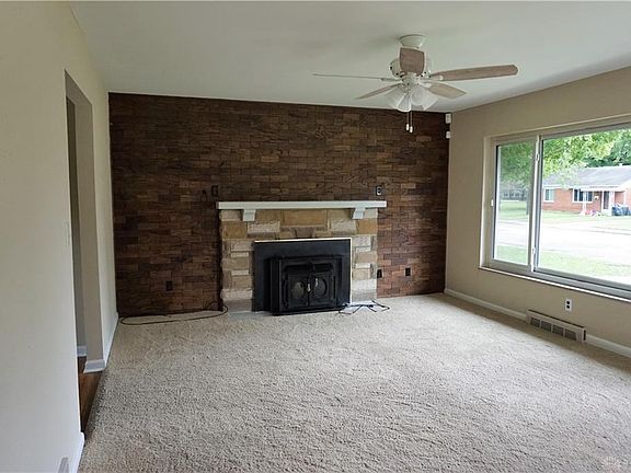 3rd image of 316 Grand Ave