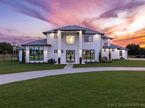 17076 S 31st East Ave, Mounds, OK 74047