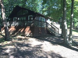 401 Fairway Dr, Locust Grove, VA 22508