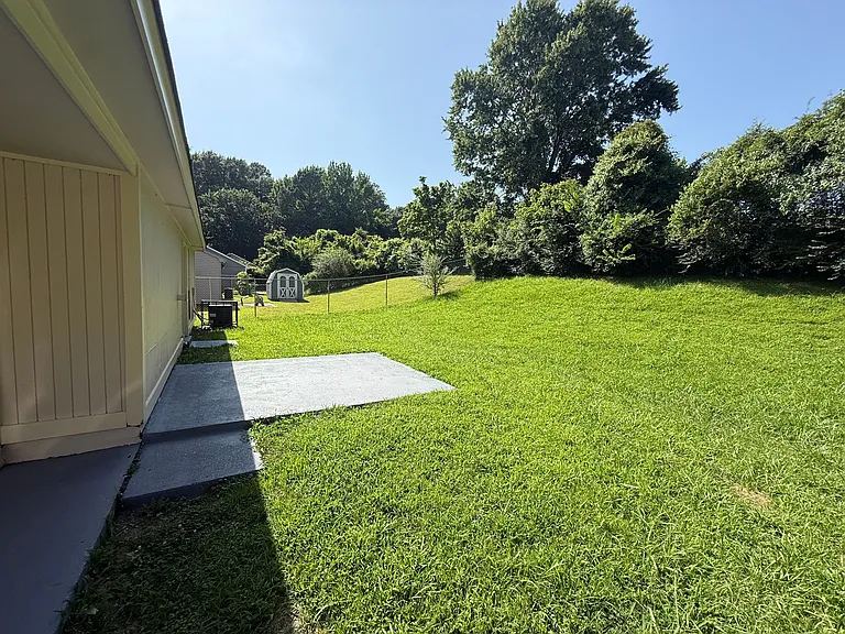 480 Elmfield Cv — Photo 14