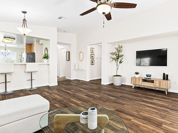 4th image of 12112 Grecian Laurel Dr