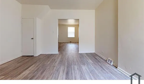 2 bed, $1,400 — Photo 4