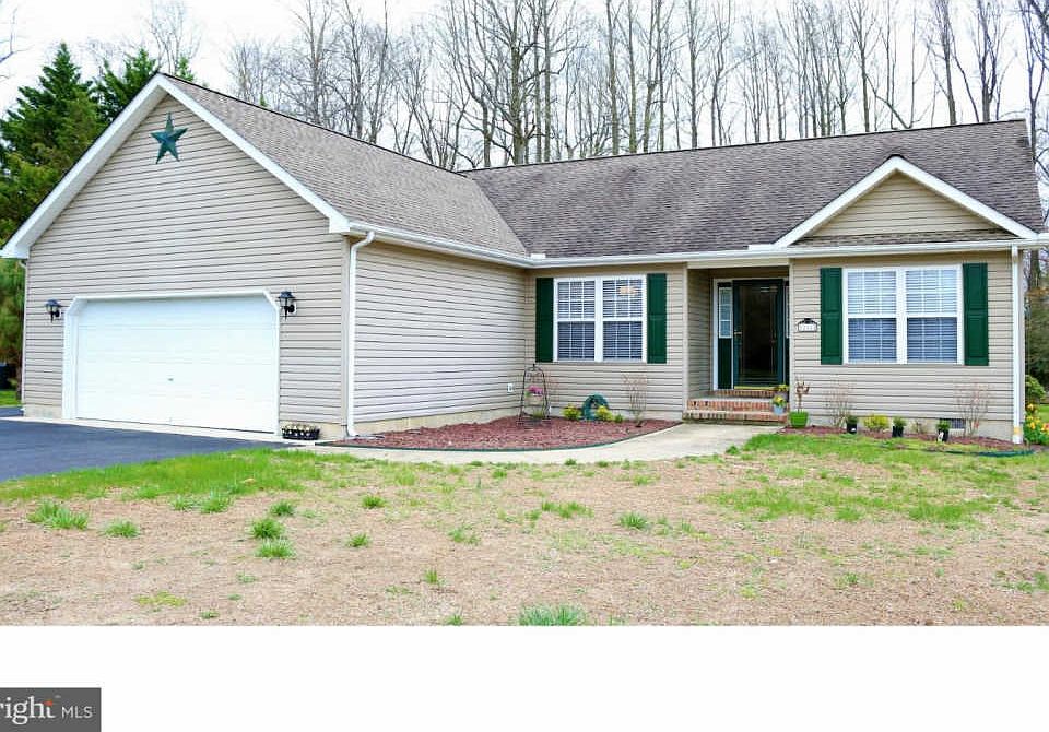 1st image of 218 Foxglove Dr