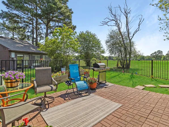 17 Townhouse Ln, Trinity, TX 75862