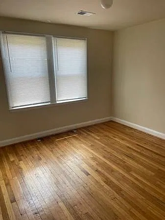 1 bed, 120 sqft, $400 — Photo 2