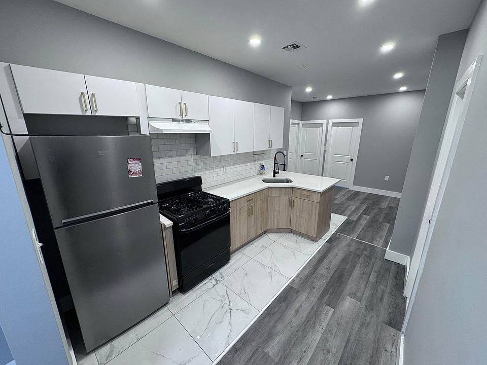 1st image of 235 2nd St #G2