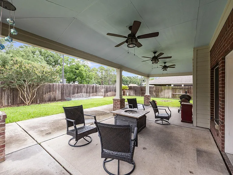 6118 Pine Lakes Dr — Photo 26