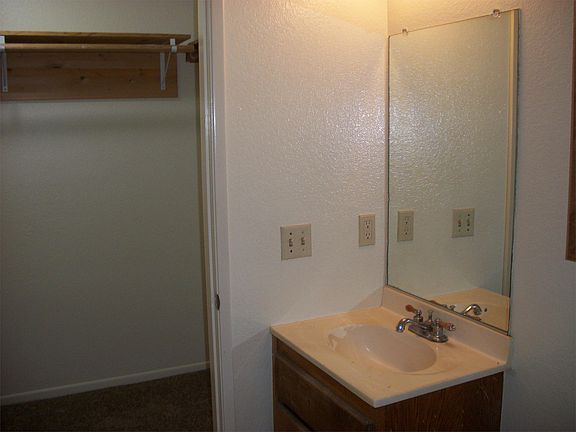 3rd image of 20516 Harvard Blvd APT F