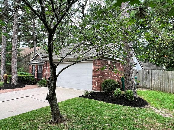 3rd image of 75 W Stony Bridge Cir