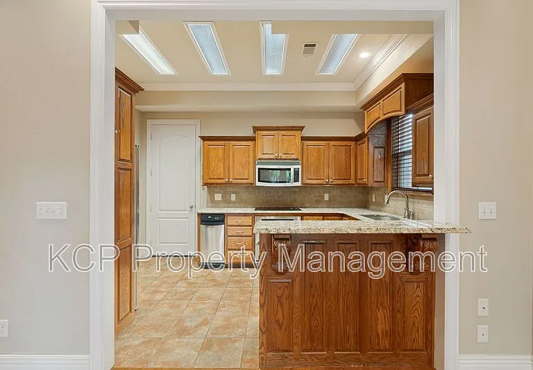 60 Jeffrey Way #1 — Photo 15