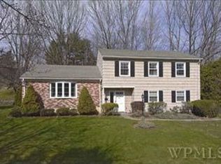 65 Rock Ridge Dr, Port Chester, NY 10573