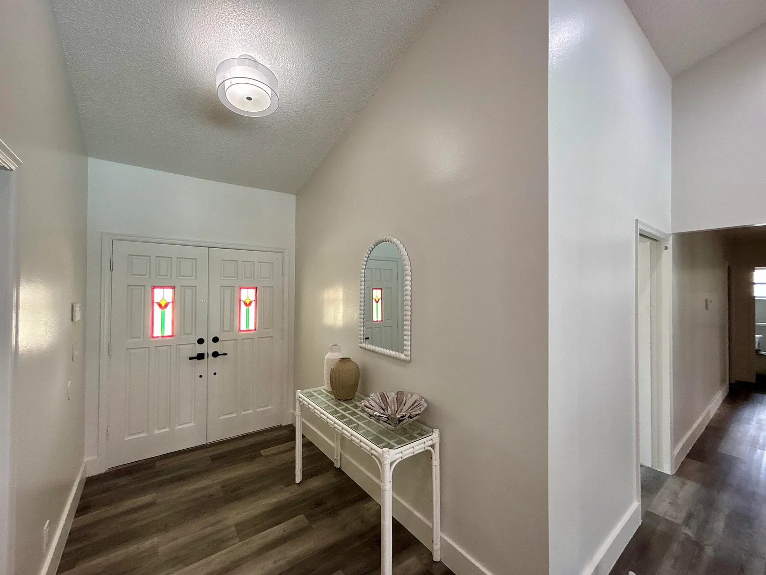 5 bed, 2.5 bath, 2630 sqft, $10,000 — Photo 4