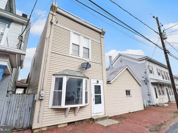 134 Market St, Auburn, PA 17922