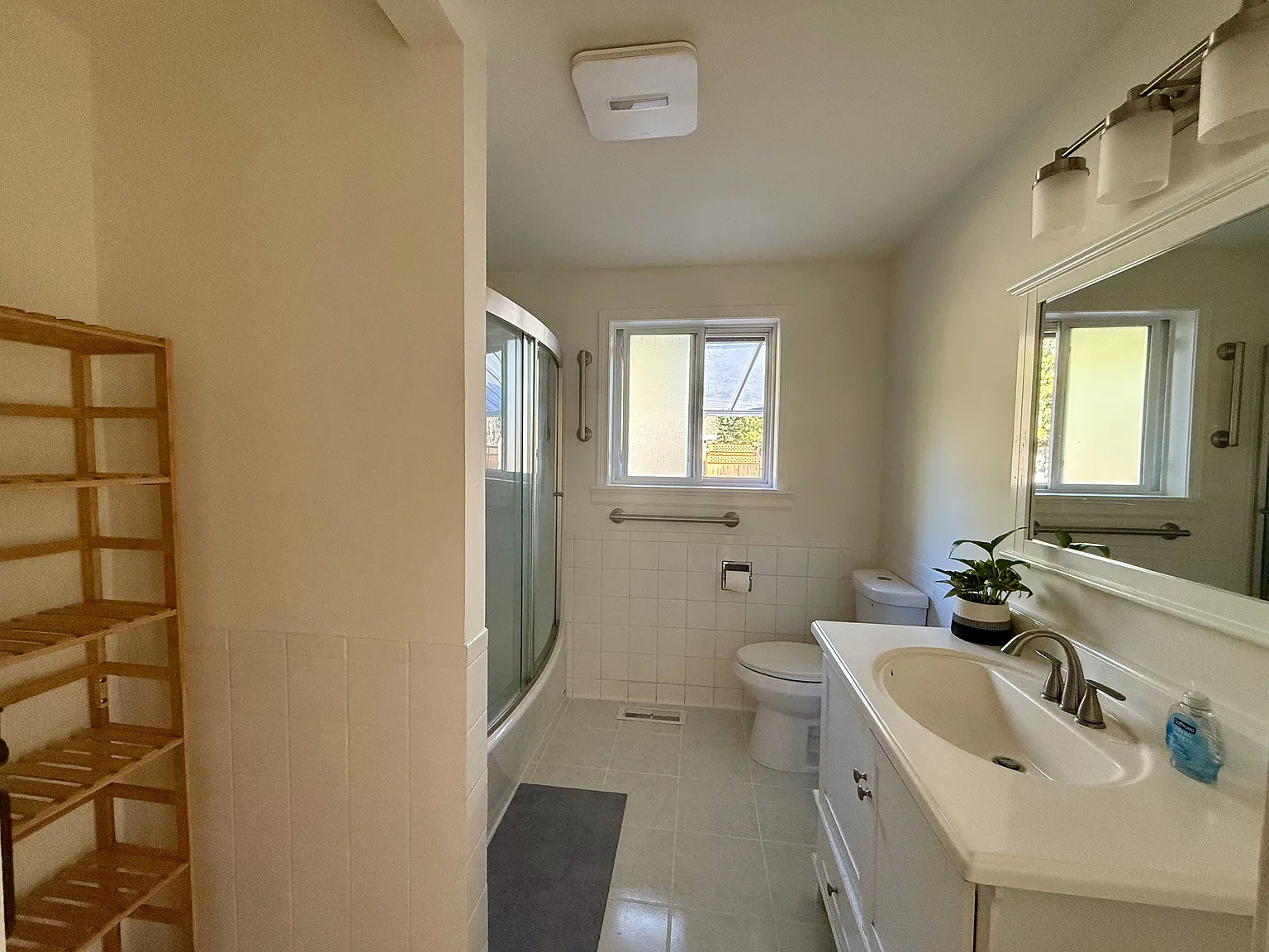 4 bed, 1990 sqft, $850 — Photo 2
