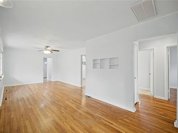 5th image of 1323 Ormer Rd