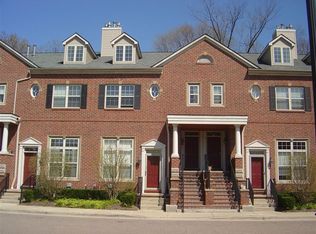 16954 Farmington Rd, Livonia, MI 48154