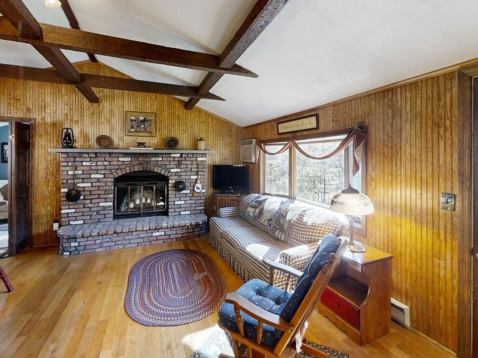 327 Wild Acres Dr, Dingmans Ferry, PA 18328 Zillow