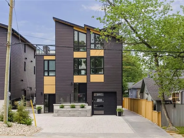 55 Centre St, Lambton Shores, ON N0M 1T0