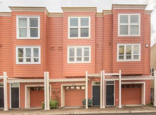 4738 SW View Point Ter, Portland, OR 97201