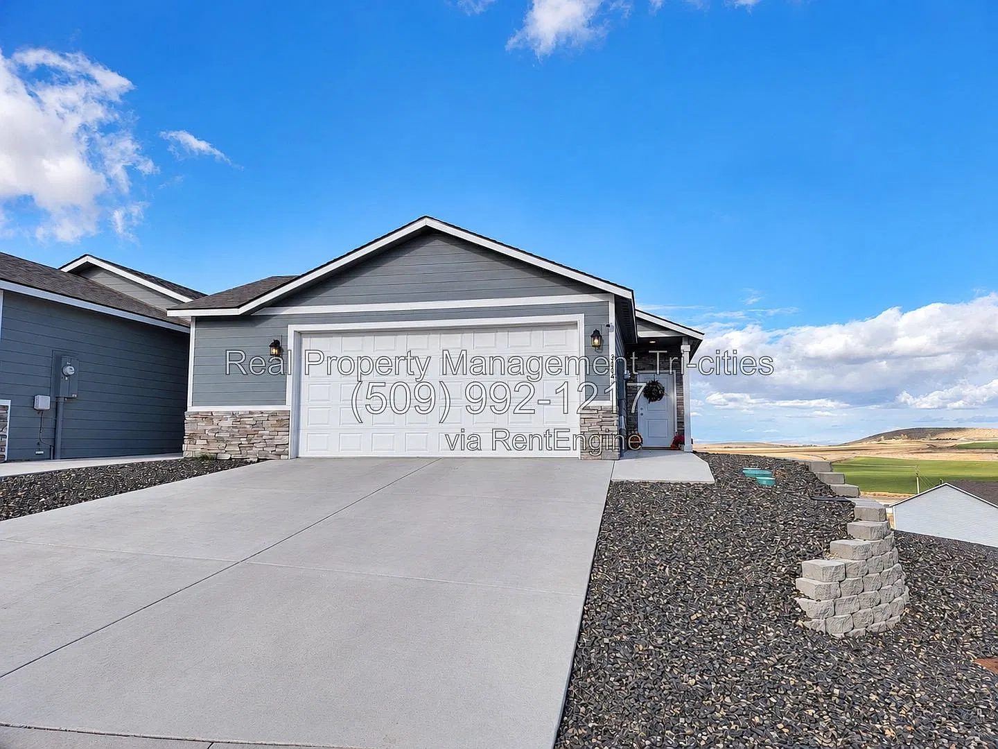 4 bed, 2.5 bath, 2381 sqft, $2,495 — Photo 1