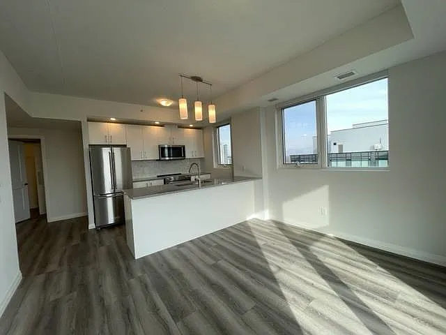 108 Garment St — Photo 4