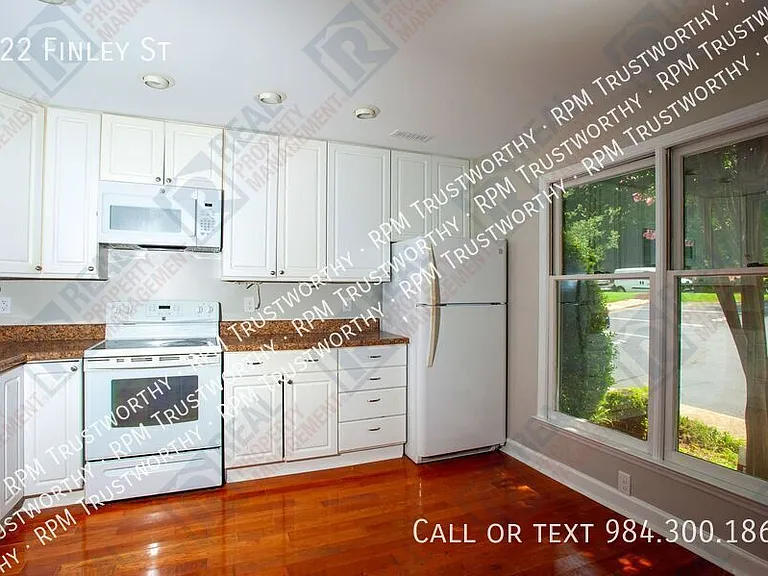 522 Finley St — Photo 20