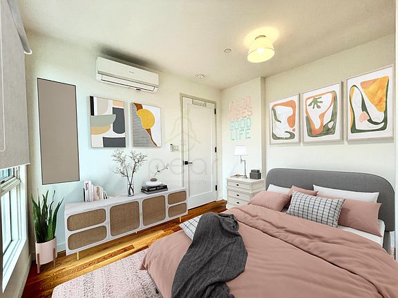 2nd image of 589 E New York Ave #603