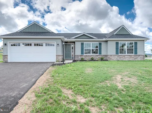 412 Lavender Ln Lot 72, Lebanon, PA 17042