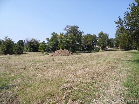 2nd image of 14211 S State Highway 51 Rd