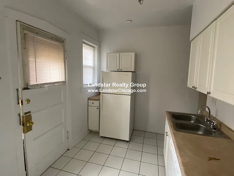 548 Elmwood Ave #2 — Photo 17