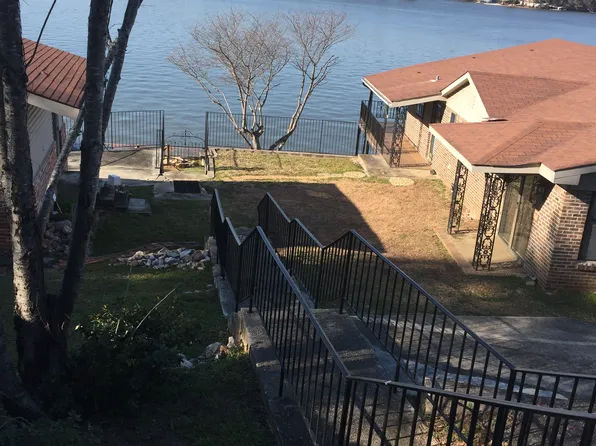996 Lake Region Cir, Wetumpka, AL 36092