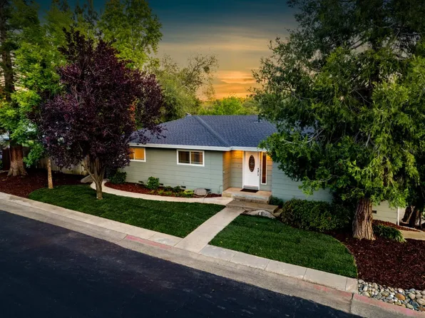 3993 Horseshoe Cir, Loomis, CA 95650