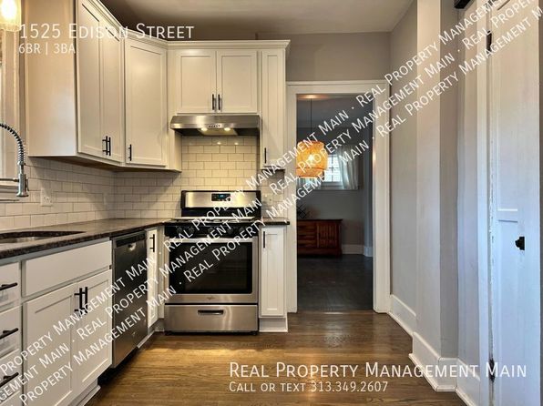 1525 Edison St