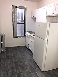 Rented by R New York