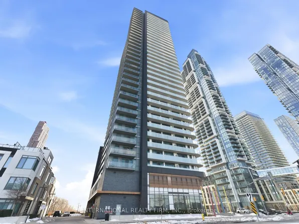 7895 Jane St #703, Vaughan, ON L4K 0K2