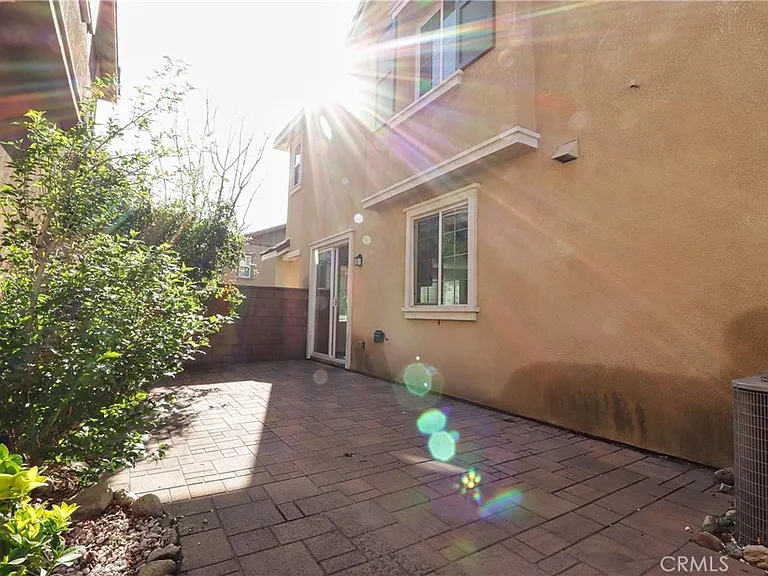 8630 Cava Dr — Photo 15