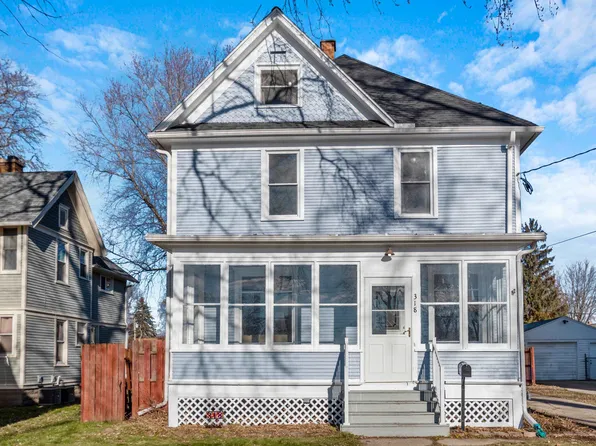 318 W Mackie St, Beaver Dam, WI 53916