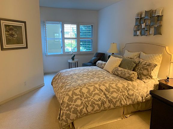 3rd image of 1 Baldwin Ave APT 219