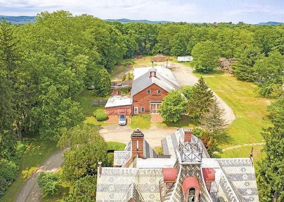 18 Elm St, Hatfield, MA 01038 Zillow