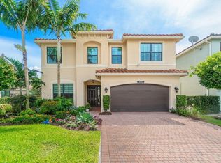 8082 Fire Opal Ln, Delray Beach, FL 33446