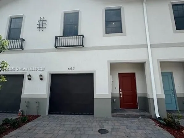 657 NW 6th Ter, Florida City, FL 33034