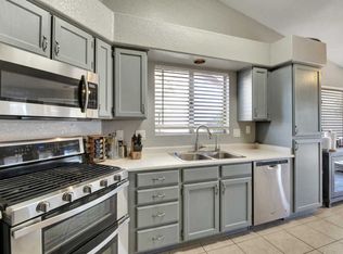 6611 N 89th Ave, Glendale, AZ 85305