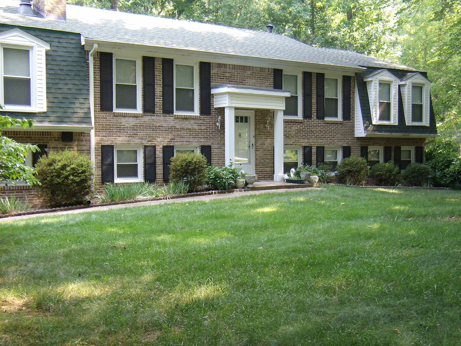 9210 Vermillion Ct photo 1