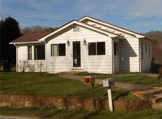 838 Oakdale Rd, Waynesville, NC 28786