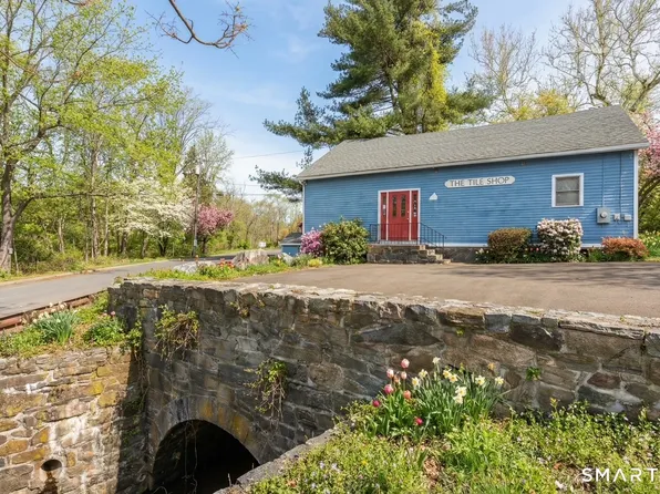 51 Mill Road, Guilford, CT 06437