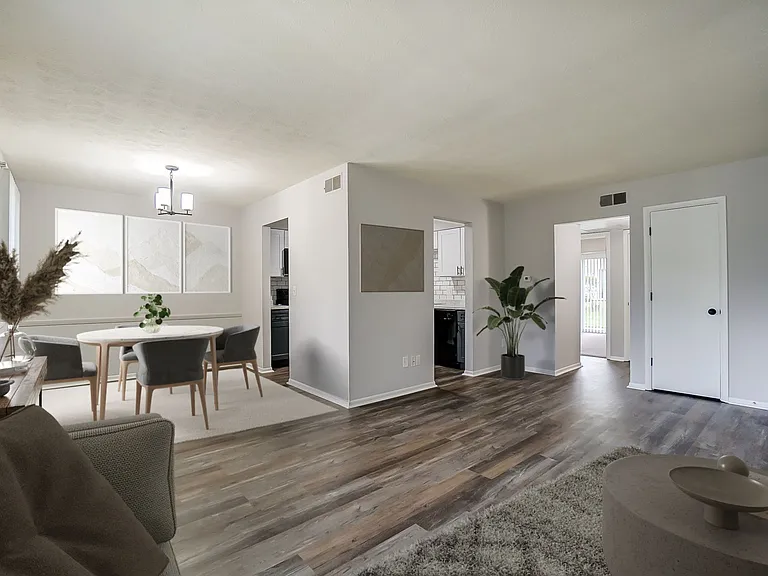 Northcrest Garden Apartments — Photo 7